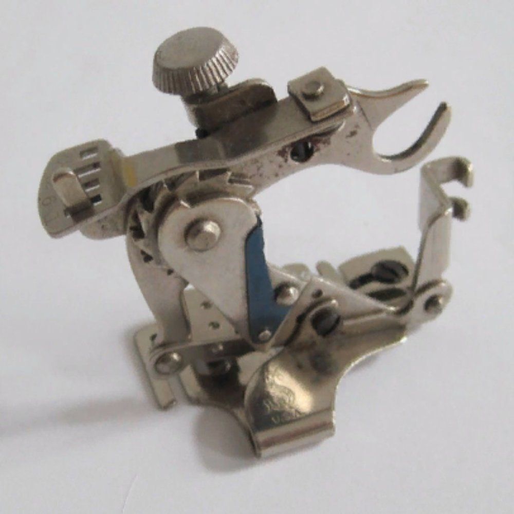 Vintage SINGER 1261 Sewing Machine Part Ruffler Foot Attachment Made in USA